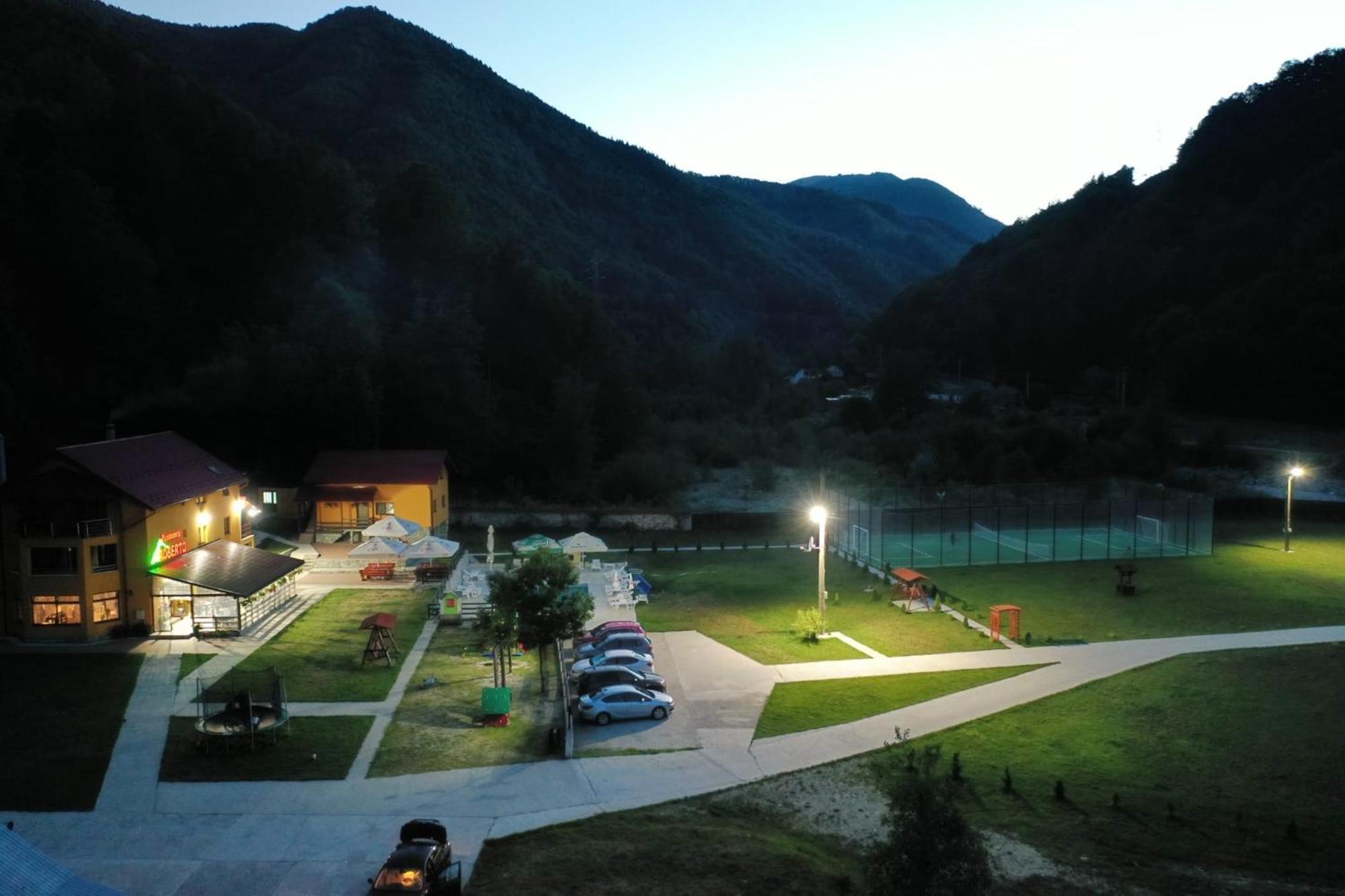 Pensiunea Roberto Malaia Exteriér fotografie